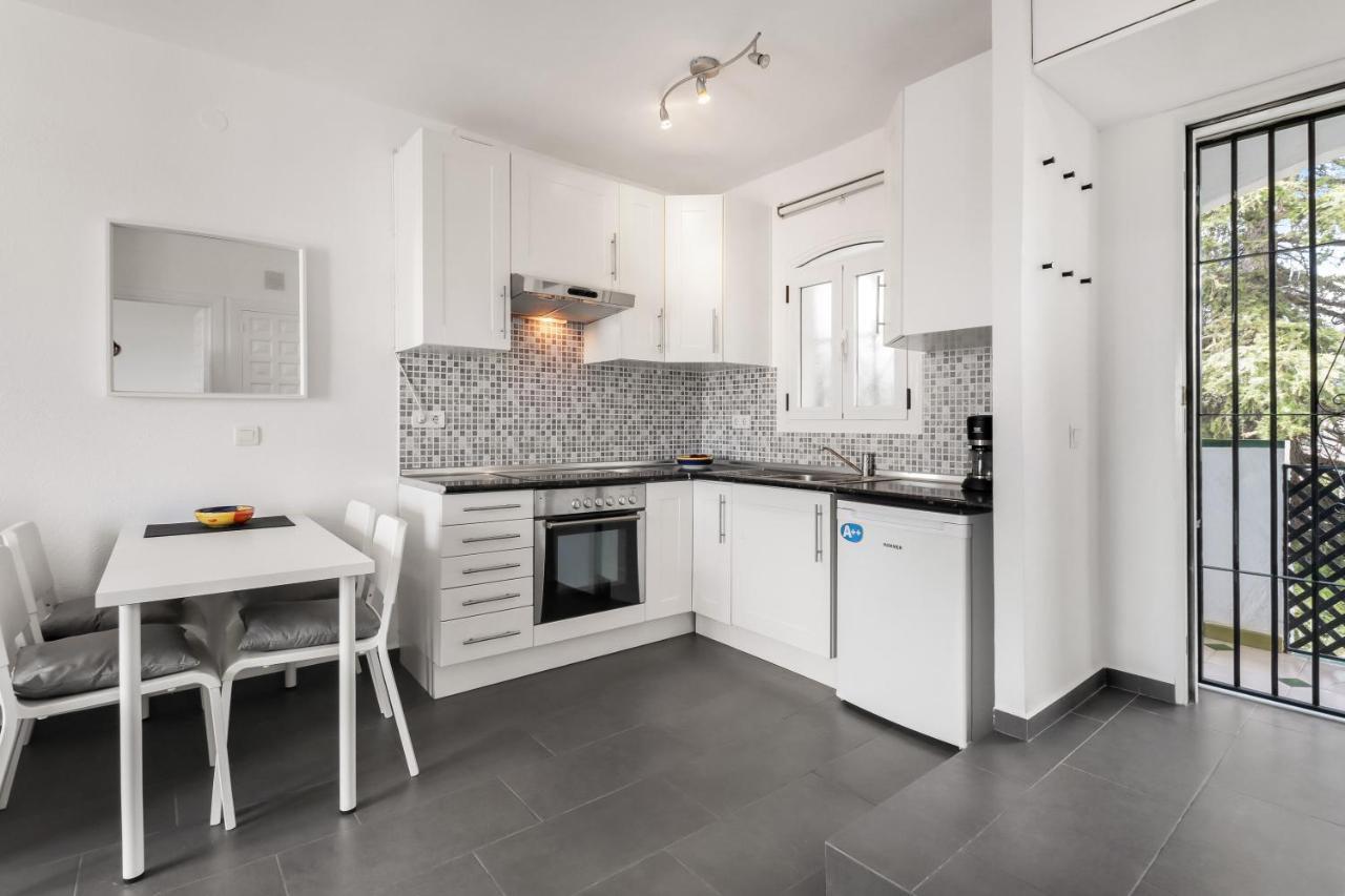 1 Bedroom In Verano Azul, Free Wi-Fi Nerja Exteriör bild
