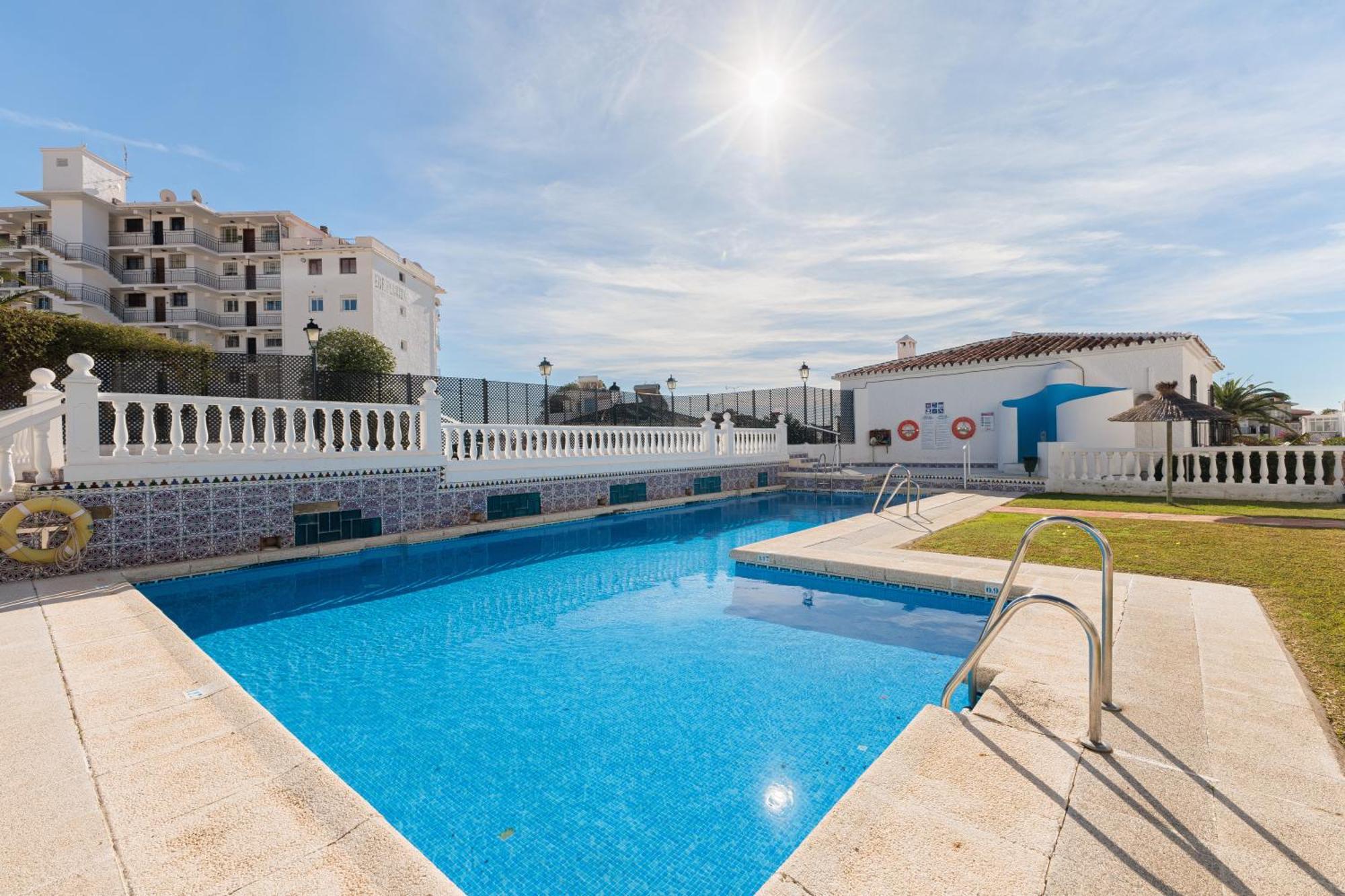 1 Bedroom In Verano Azul, Free Wi-Fi Nerja Exteriör bild