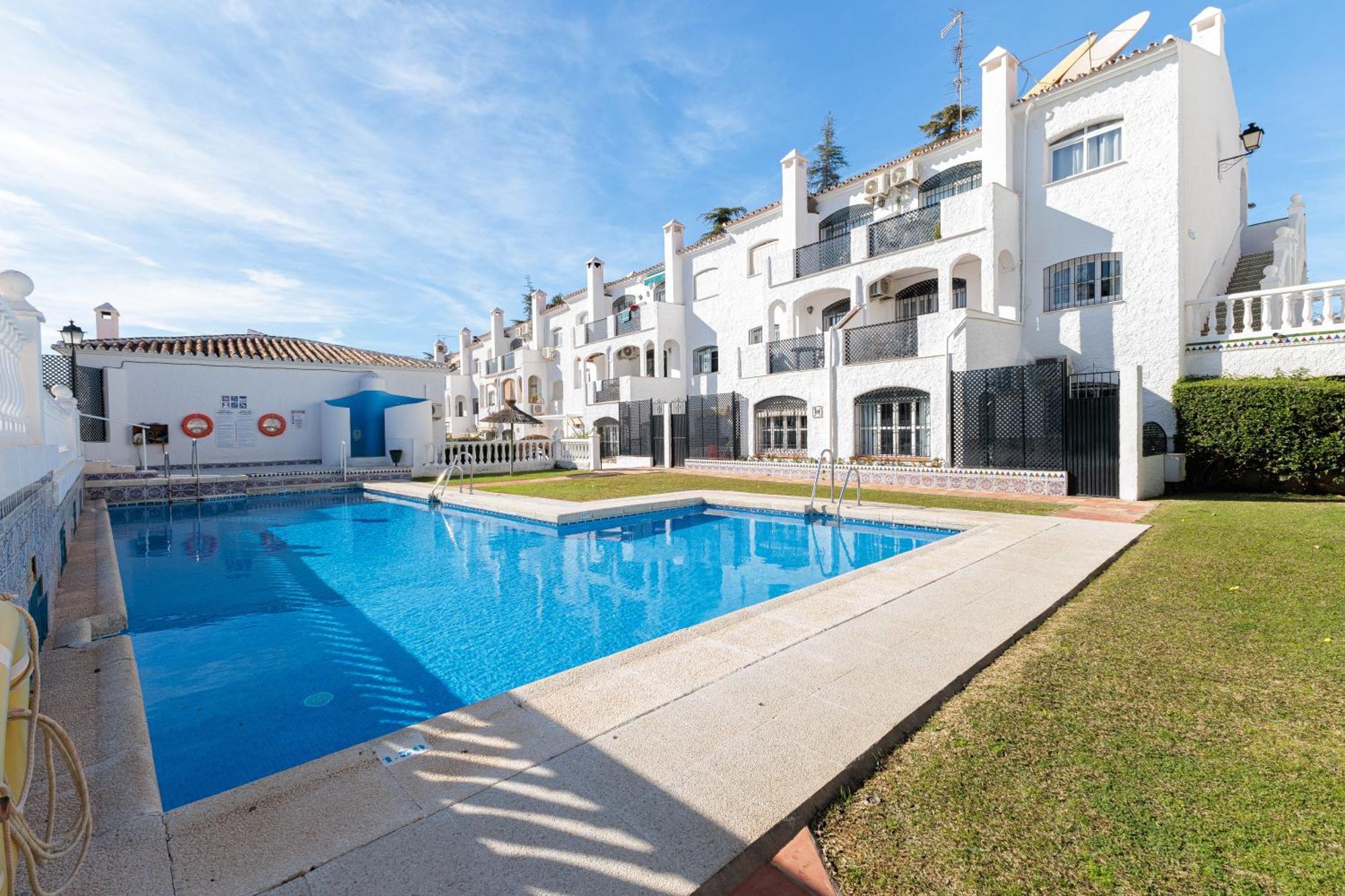 1 Bedroom In Verano Azul, Free Wi-Fi Nerja Exteriör bild