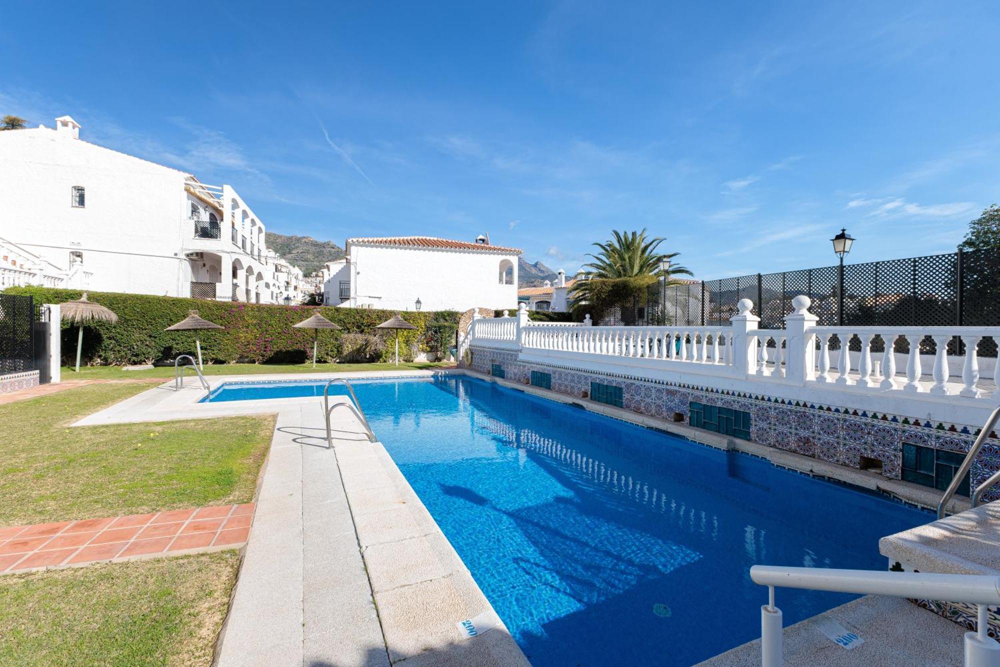 1 Bedroom In Verano Azul, Free Wi-Fi Nerja Exteriör bild